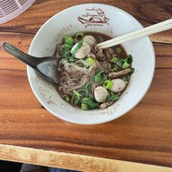 ก๋วยเตี๋ยวเรือกว๊านพะเยา ย่านพัฒนาการ (อร่อยต้นฉบับคนเมือง)
