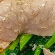 ราดหน้า เอ็มไพร์คุณนู๋  ตลาดบางปะกอก