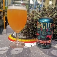 บ้านยายน้อย คาเฟ่&บาร์ หลัก