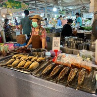 ตลาดโฮมสระครก
