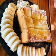 เพลินพุง Cafe & Restaurant