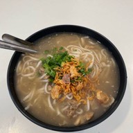 ข้าวเปียก โจ๊ก แกงเส้น by นกอ้วน คาเฟ่ ตลาดวัดธาตุ