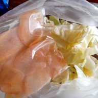 เมนูของร้าน ไส้อั่วคุณนงเยาว์ ปตท. ไอรินทร์