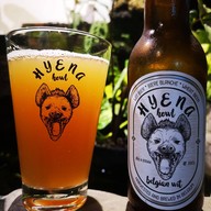 บ้านยายน้อย คาเฟ่&บาร์ หลัก