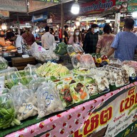 ตลาดโฮมสระครก