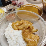 เมนูของร้าน เฟรดดี้ ข้าวแกงกะหรี่ สาทร