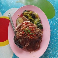 อิน & อัน ข้าวขาหมู