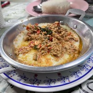 บ้านพลอย อาหารเช้า