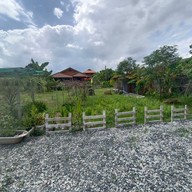 ร้านสวนครัววราพร