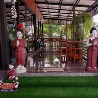 บรรยากาศ Tung Ngern Cafe'& Bakery ถนน345