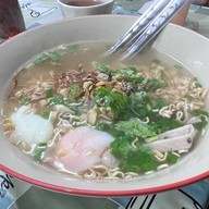 บ้านพลอย อาหารเช้า
