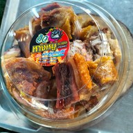 เมนูของร้าน ร้านอิวหางหมูอบโอ่งระเบิดบ้านแพ้ว สาขาพระพมุทรเจดีย์ พระสมุทรเจดีย์