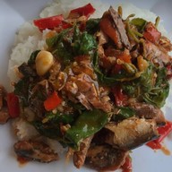 กระเพรา&กระเทียม บ้านตังค์ต้าร์