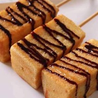 ครัวกะเพรารสเด็ดพริกเเห้ง ข้าวไข่ข้น บางรักใหญ่ 1