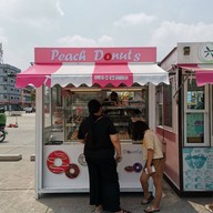Peach Donut ตลาดวังน้อยเมืองใหม่