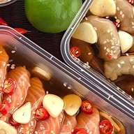 ขนมไข่เต่า (ซอสราดชาเขียว-ชาไทย)