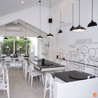 Evaime Shabu Shabu ทองหล่อ