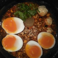 เตี๋ยวต้มยำ มะนาวสด ไข่ยางมะตูม