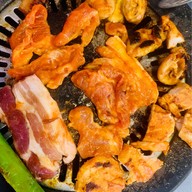Susu Korean B.b.q. บางแสน