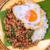 กระเพรา&กระเทียม บ้านตังค์ต้าร์