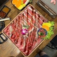 เนื้อ ล้วน ล้วน ทาวน์อินทาวน์