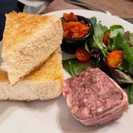 เมนูของร้าน Sally Lunn's