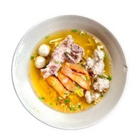 ต้นม่วงก๋วยเตี๋ยวต้มยำกระดูกหมู สาขา2 เส้นไปรษณีย์หาดใหญ่