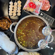 โกวหลิง ก๋วยเตี๋ยวเรือ