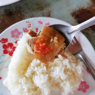 จันทร์เจริญ ขาหมูห้วยกระบอก
