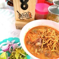 เมนูของร้าน ข้าวซอย ลุงประกิจกาดก้อม