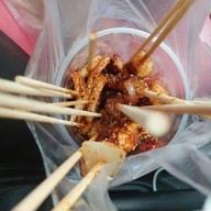 เมนูของร้าน พิซซ่าทอด หม่าล่าป๊ะล่ะ เผ็ดชาซ่าลิ้น กะเพราขุนหลวง ข้าวหมูทอด กินแล้วหยุดไม่ได้ พระราม 2 วัดกก พระราม 2 ซอย 44 เเยก 3 หน้าโรงเรียนวัดกก