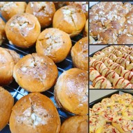 PKN BAKERY & COFFEE & TOAST