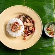 บรรพบุรุษหมูกรอบ รัชดา ( ย้ายร้านมาอยู่รัชดาซอย 3 )