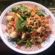 ร้านรุ่งเรืองหมูกรอบ