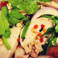 ครัวในบ้าน kitchen by tukky (เดอะคัลเลอร์)