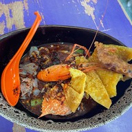 เย็นตาโฟตอแหล สาขามหาชัย