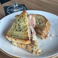 The Coffee Club Don Mueang (Terminal II)