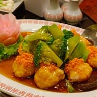 ภัตตาคารอาหารจีนไดนาสตี้ Topland  Hotel