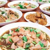 ราชาเมี่ยงปลา&ยำ (ยำ 35 บาท)