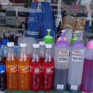 ขนมปังแลบลิ้นครูต้อย&ชากาแฟ ผลไม้พร้อมทาน