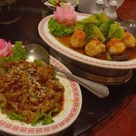 ภัตตาคารอาหารจีนไดนาสตี้ Topland  Hotel