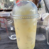 สถานีมีนม นํ้าปั่น ปังเย็น ปังปิ้ง ชา/กาแฟ บ้านบึง