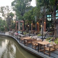 แกะดำแลนด์