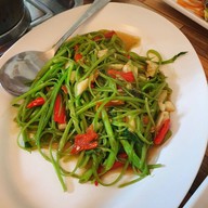 เมนูของร้าน ครัวกำนันสมบัติกุ้งเผาจานเด็ด นครปฐม