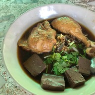 กัปตัน ก๋วยเตี๋ยวไก่ตุ๋นน้ำข้น บ้านอ้อย อ.เมืองสระบุรี