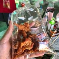 กัปตัน ก๋วยเตี๋ยวไก่ตุ๋นน้ำข้น บ้านอ้อย อ.เมืองสระบุรี