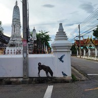 วัดพลับพลาชัย เพชรบุรี