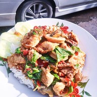 เมนูของร้าน ครัวกาญจนาตามสั่ง สาขาย่านซื่อ