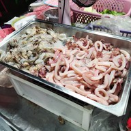 บรรยากาศ เอก-อ้อ อาหารตามสั่ง