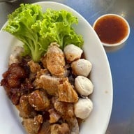 เมนูของร้าน เพ็ญพริกเผ็ด